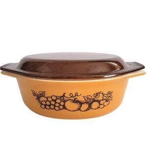 Vintage Pyrex Covered Casserole Old Orchard Pattern Brown 043 Oval 1970s 1.5 QT